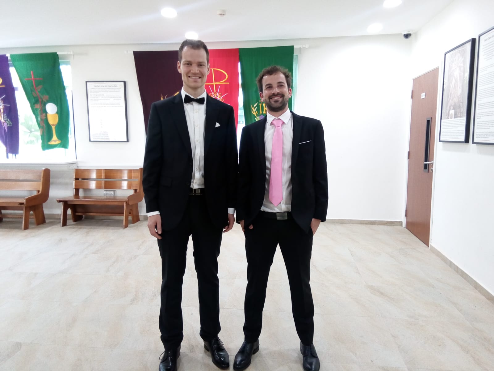 "Good evening ladies and gentleman"