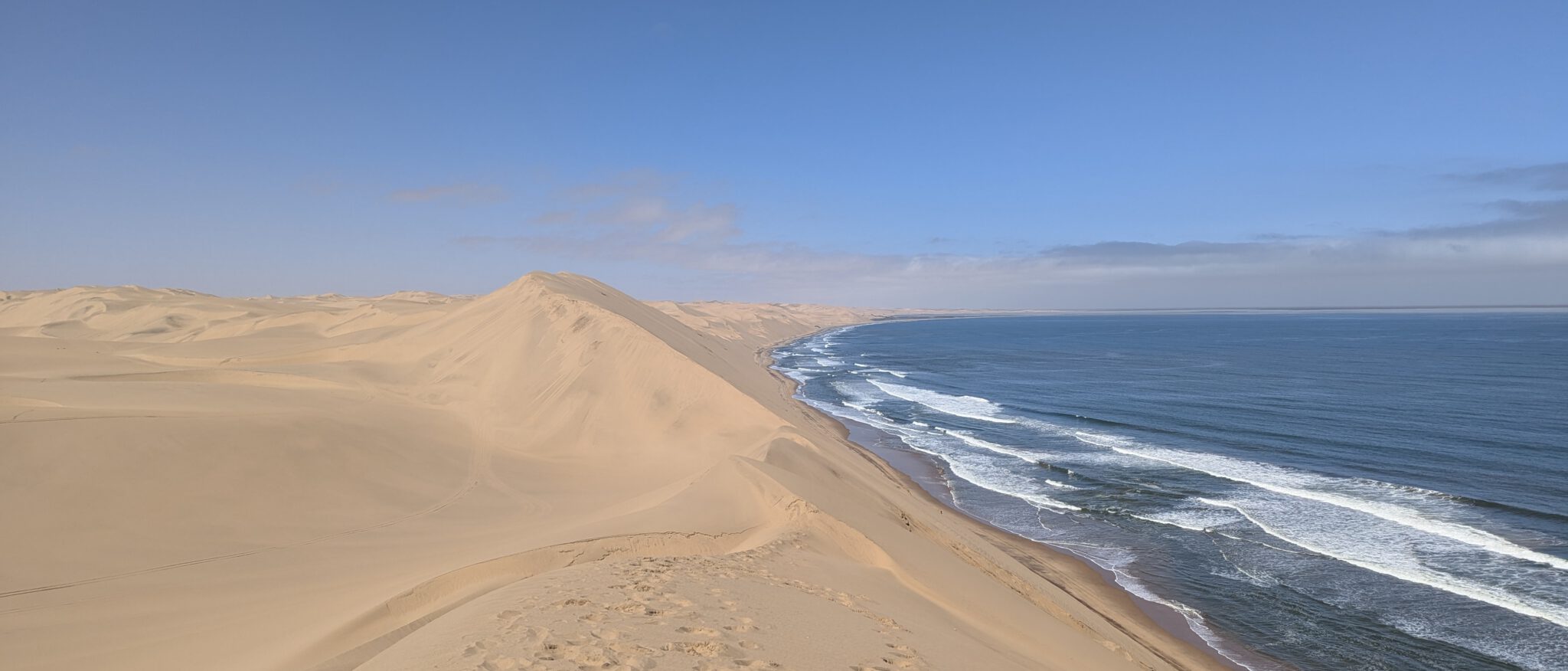 Das Meer trifft die Wüste